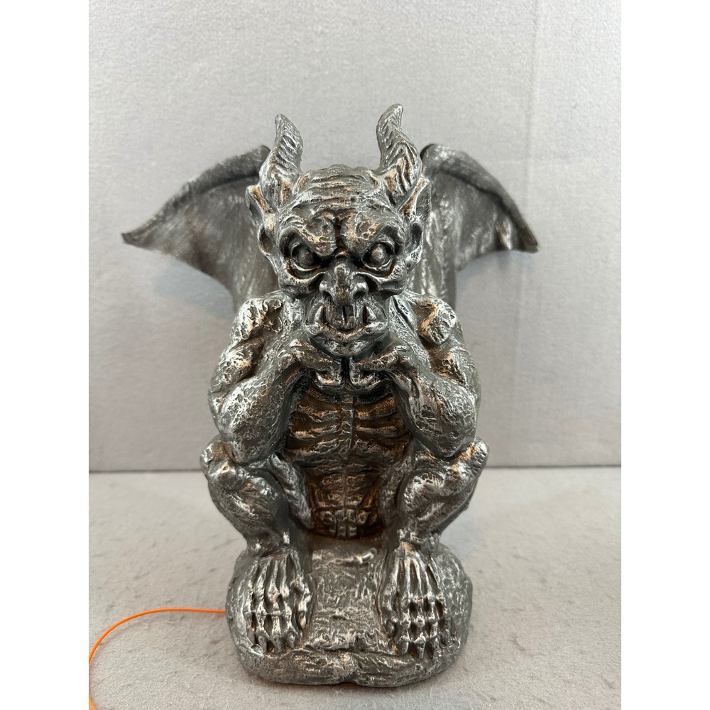 Magic Power Co Animated Gargoyle Halloween Prop Silver Gothic Decor 2010 Spooky